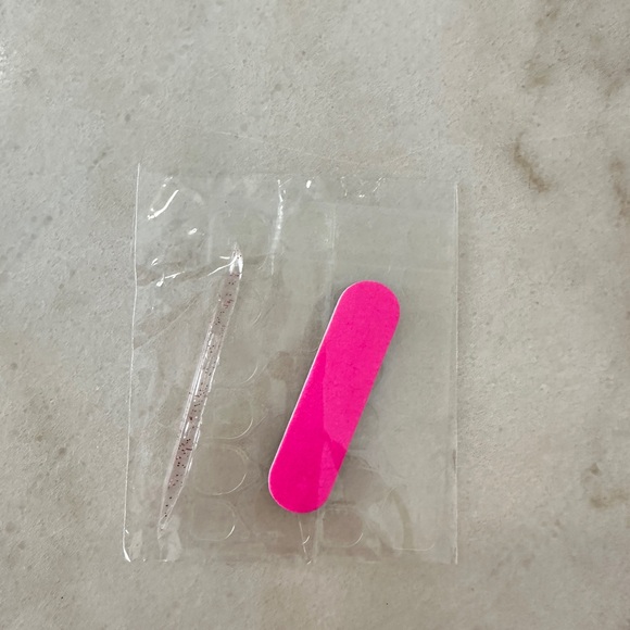 Elegant Marble Press on Nail Art Set of 3 - Picture 9 of 10